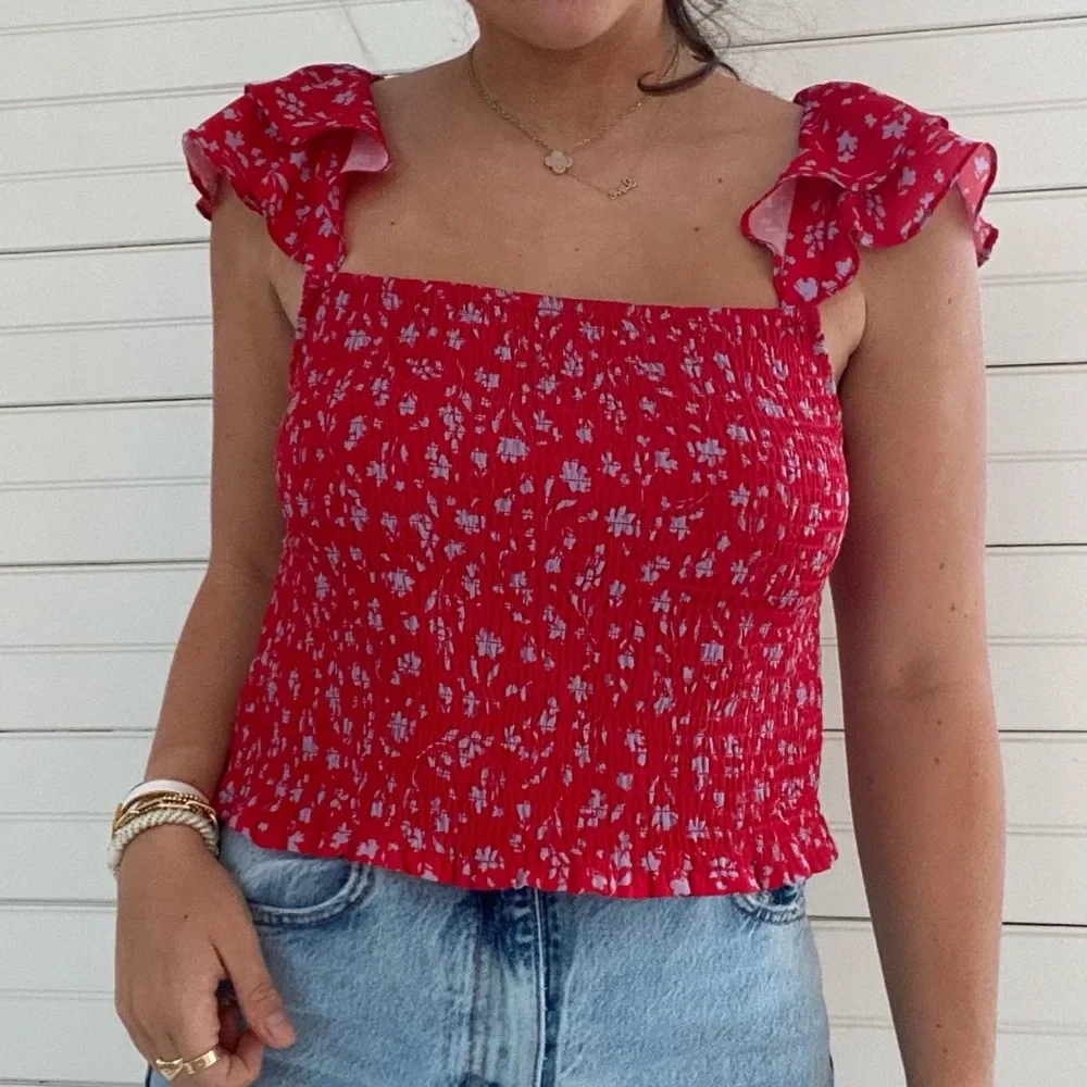RED FLORAL TOP❤️🔥❤️🔥❤️🔥 - Picture 2 of 2